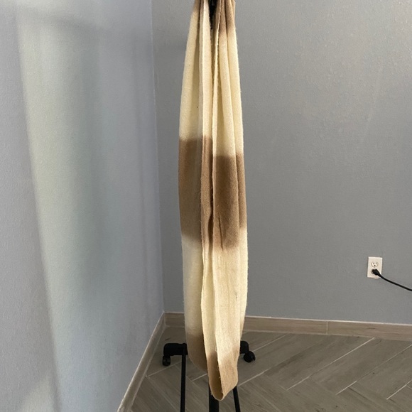 Scarf - Picture 2 of 2